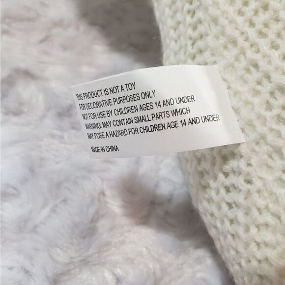 Seasonal Fall Halloween crocheted ghost with "boo" flags weighted bottom - Picture 2 of 4